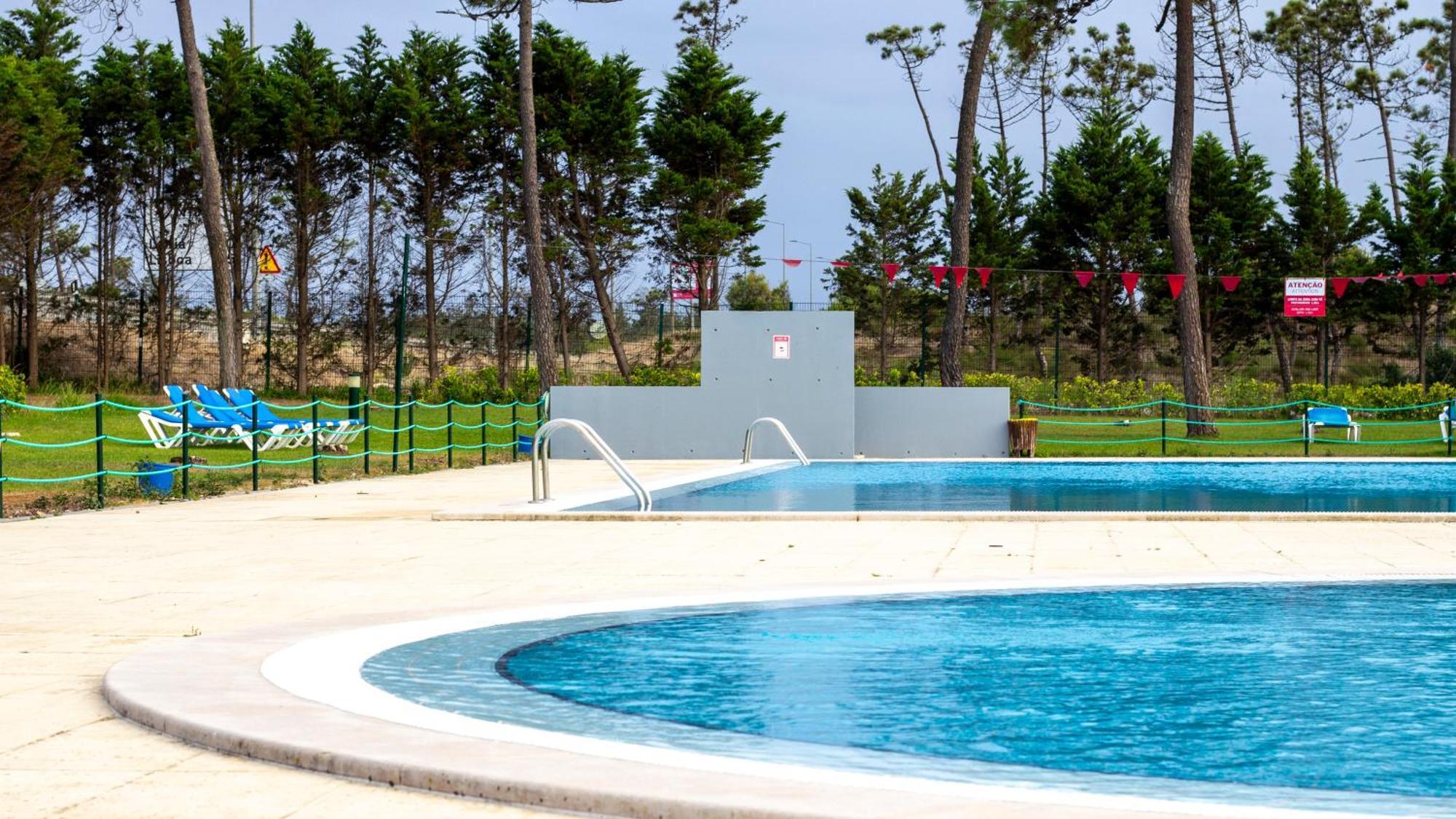 Parque De Campismo Orbitur Gala Hotel Фигейра да Фош Екстериор снимка